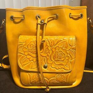 EUC Patricia Nash YELLOW Crossbody Bucket bag